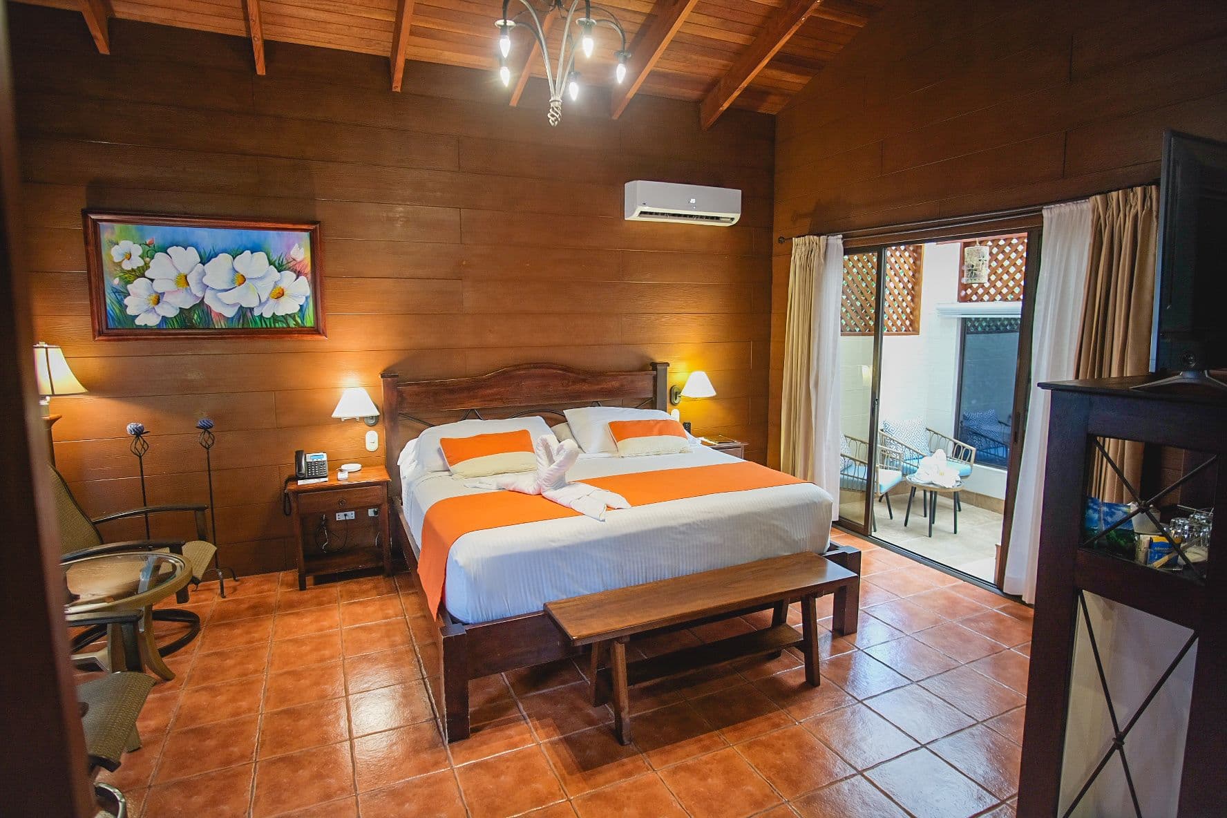 Romantic with Jacuzzi